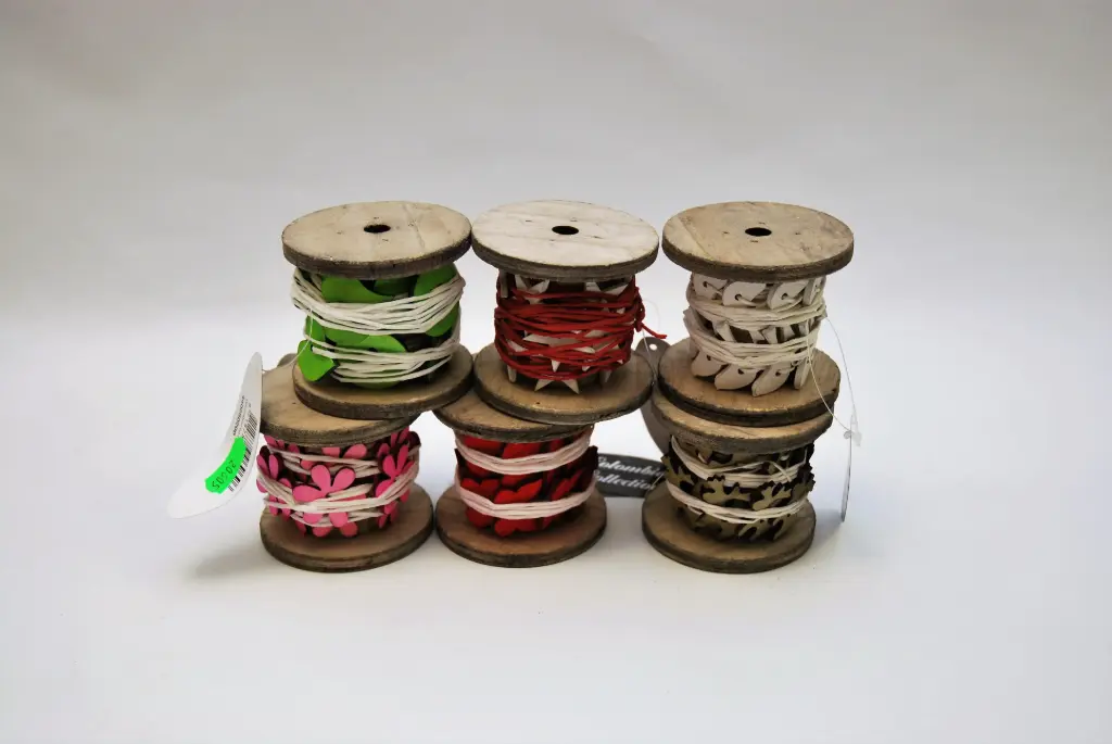 Dekoratiivpael puidust mix 6tk 5m