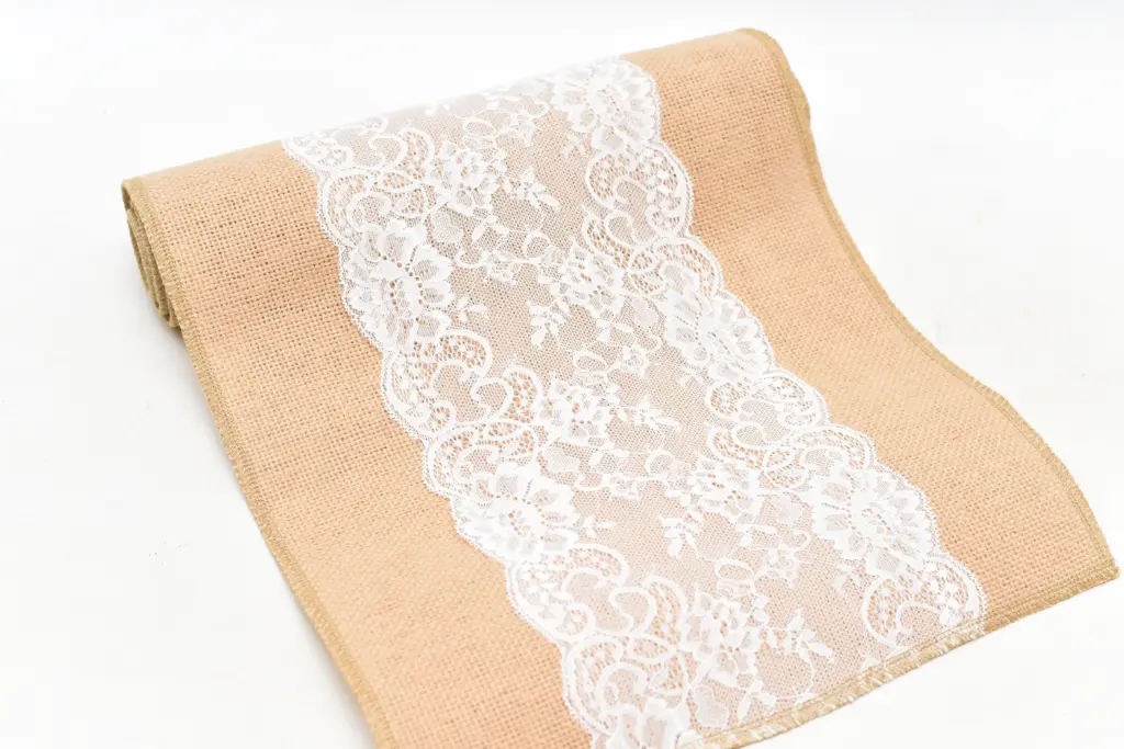 Jutekangas 'Jute Runner Lace' 30cm*2,5m