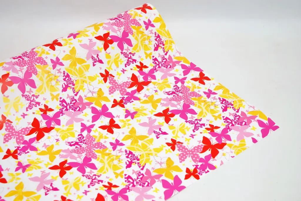 Kinkepaber liblikatega 70cm*25m