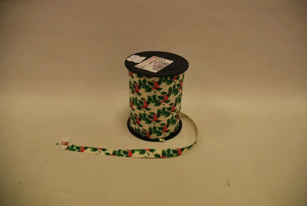 Plastikpael lehed marjadega 1,2cm*150m