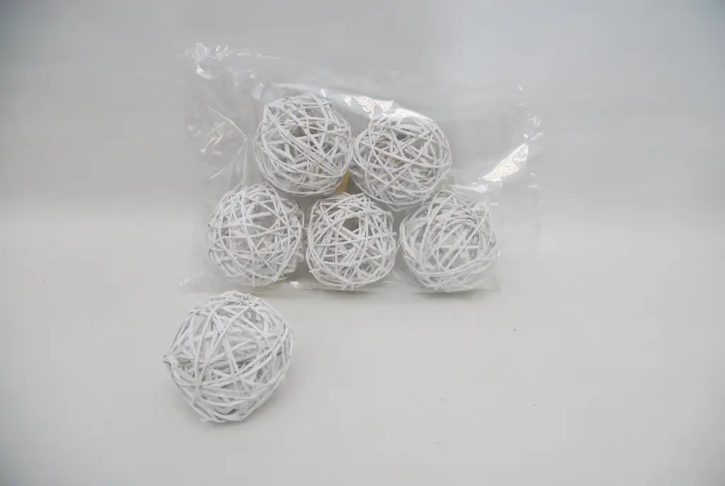 Kerapall 8cm valge